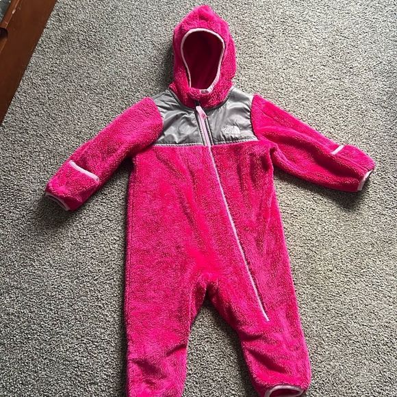 North Face Baby Bunting hot pink